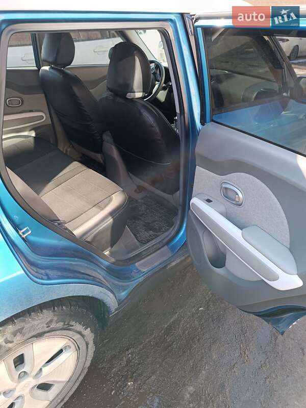 Позашляховик / Кросовер Kia Soul 2014 в Дніпрі