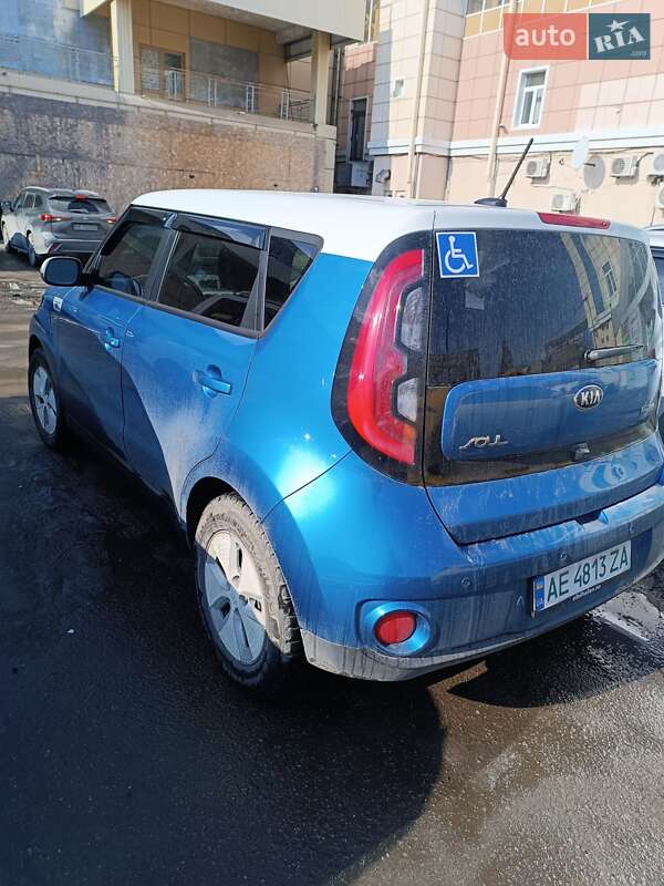 Позашляховик / Кросовер Kia Soul 2014 в Дніпрі