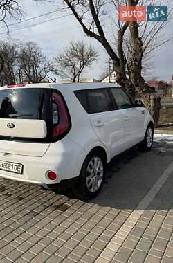 Позашляховик / Кросовер Kia Soul 2017 в 