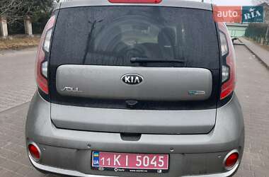 Позашляховик / Кросовер Kia Soul 2015 в Львові