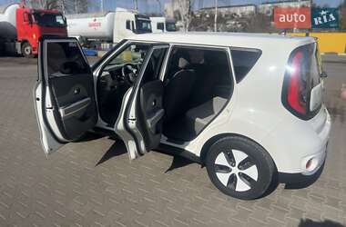 Позашляховик / Кросовер Kia Soul 2017 в Житомирі