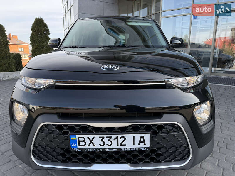 Позашляховик / Кросовер Kia Soul 2020 в 