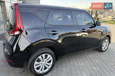 Позашляховик / Кросовер Kia Soul 2020 в 