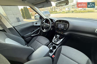 Позашляховик / Кросовер Kia Soul 2020 в 