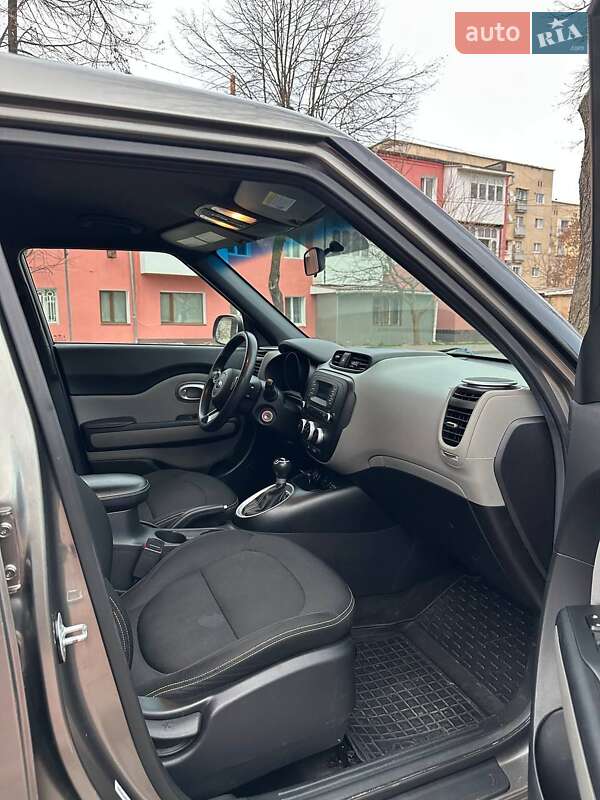 Внедорожник / Кроссовер Kia Soul 2014 в Могилев-Подольске