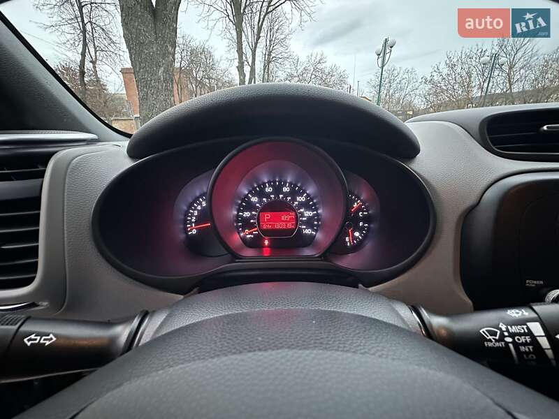 Внедорожник / Кроссовер Kia Soul 2014 в Могилев-Подольске