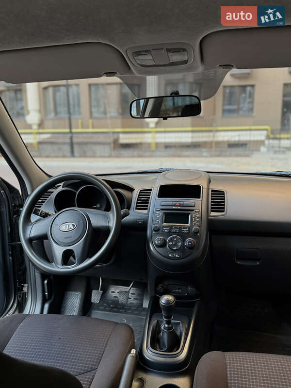 Позашляховик / Кросовер Kia Soul 2011 в Києві