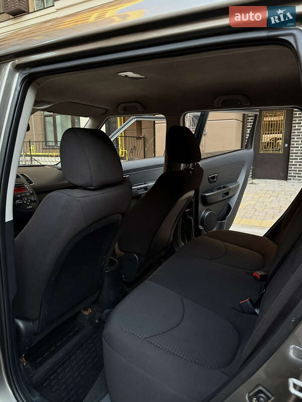 Позашляховик / Кросовер Kia Soul 2011 в Києві