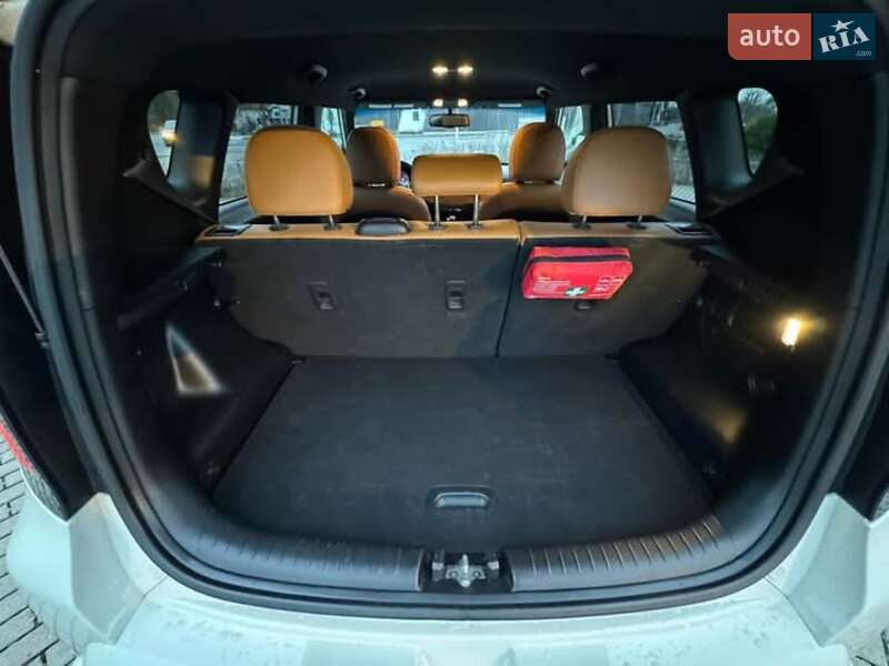 Позашляховик / Кросовер Kia Soul 2016 в Дніпрі