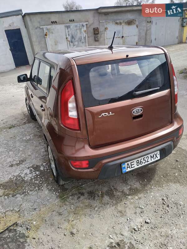 Внедорожник / Кроссовер Kia Soul 2012 в Каменском