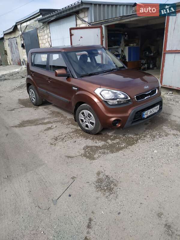 Внедорожник / Кроссовер Kia Soul 2012 в Каменском