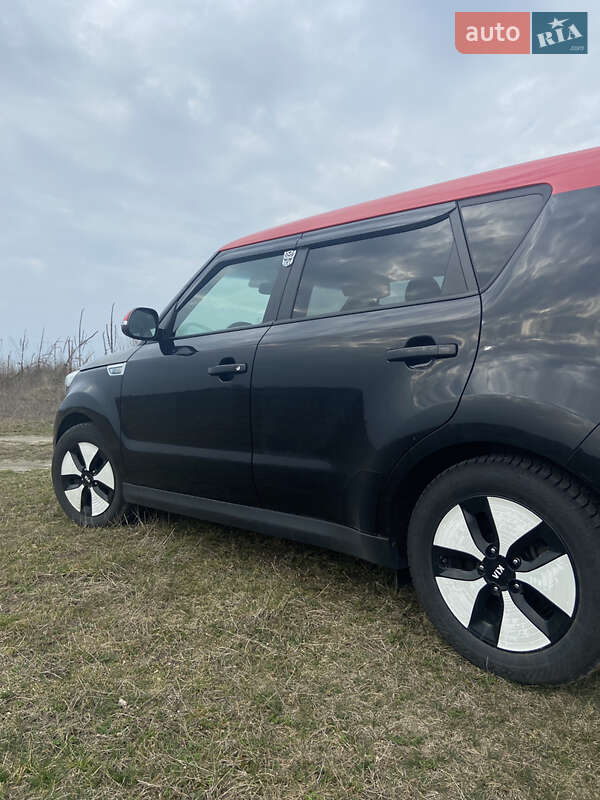 Позашляховик / Кросовер Kia Soul 2015 в Житомирі