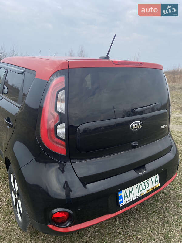 Позашляховик / Кросовер Kia Soul 2015 в Житомирі