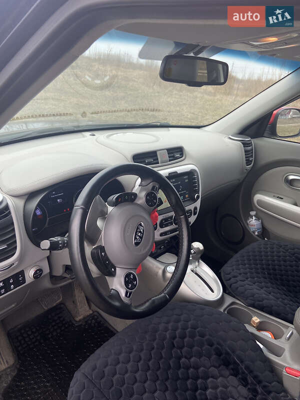 Позашляховик / Кросовер Kia Soul 2015 в Житомирі