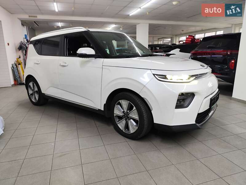 Внедорожник / Кроссовер Kia Soul 2020 в Киеве