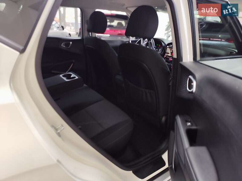 Внедорожник / Кроссовер Kia Soul 2020 в Киеве