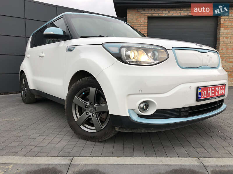 Внедорожник / Кроссовер Kia Soul 2017 в 