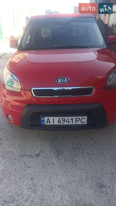 Позашляховик / Кросовер Kia Soul 2009 в Києві