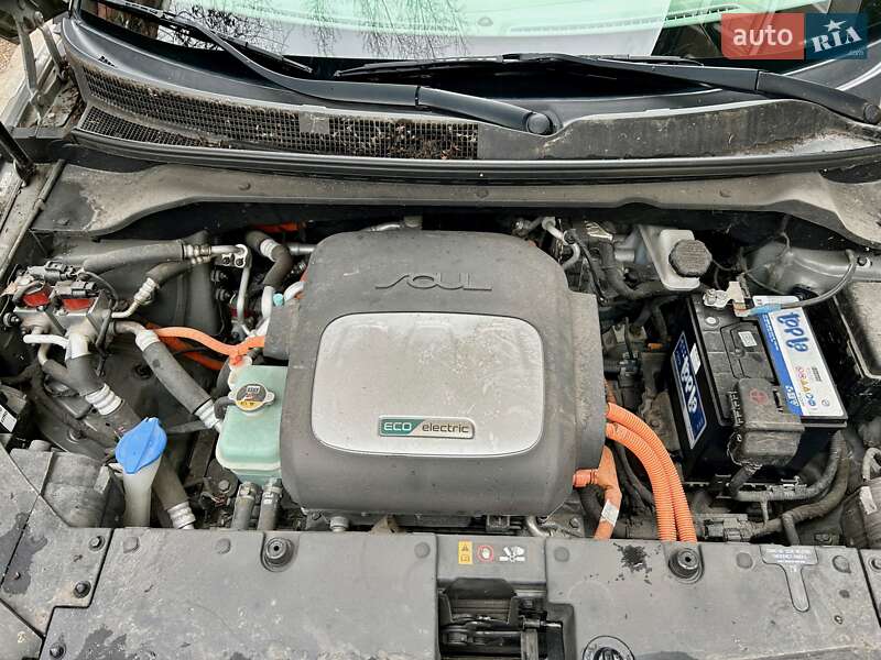 Внедорожник / Кроссовер Kia Soul 2016 в Киеве