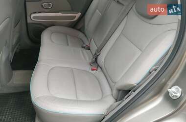 Позашляховик / Кросовер Kia Soul 2018 в 