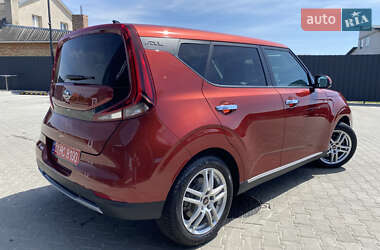 Позашляховик / Кросовер Kia Soul 2020 в 