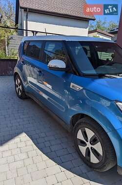 Внедорожник / Кроссовер Kia Soul 2015 в Львове