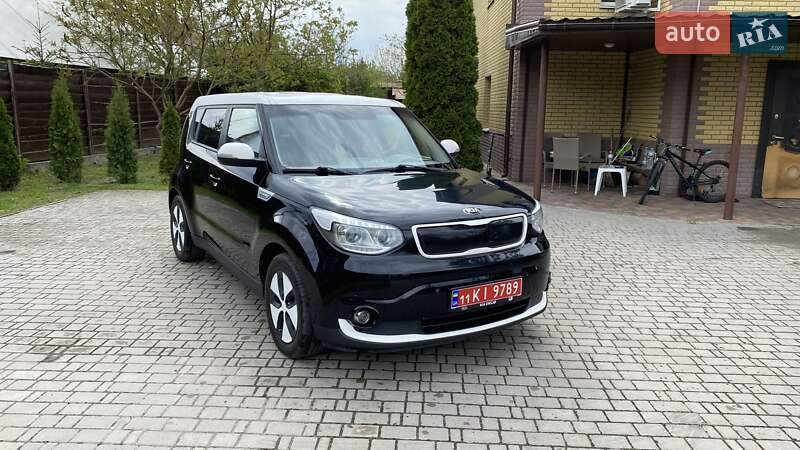 Позашляховик / Кросовер Kia Soul 2016 в Києві