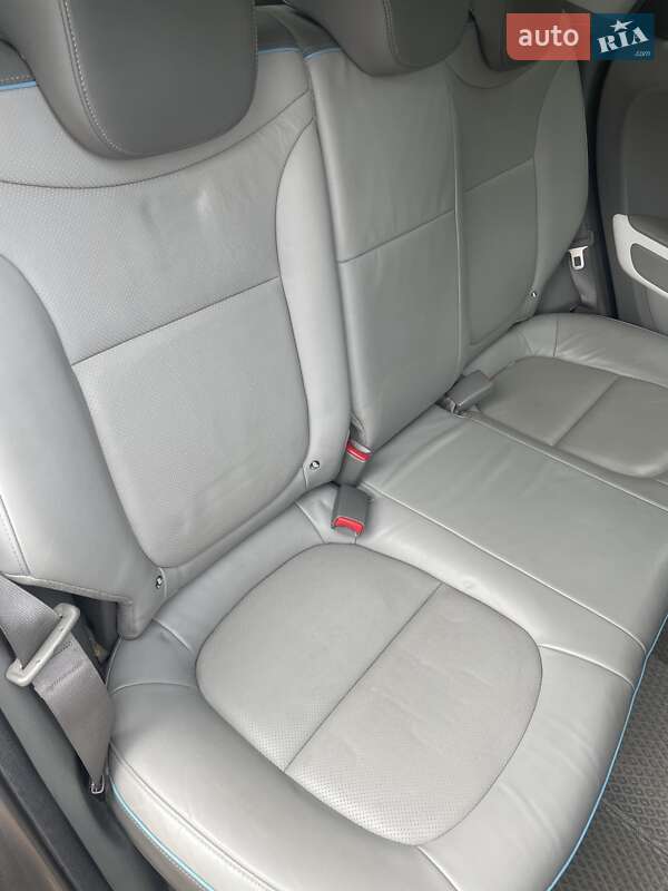 Позашляховик / Кросовер Kia Soul 2015 в Тернополі