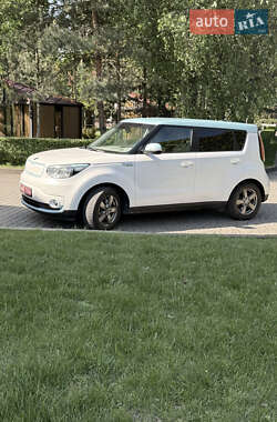 Внедорожник / Кроссовер Kia Soul 2017 в Луцке