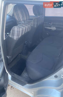 Внедорожник / Кроссовер Kia Soul 2012 в 