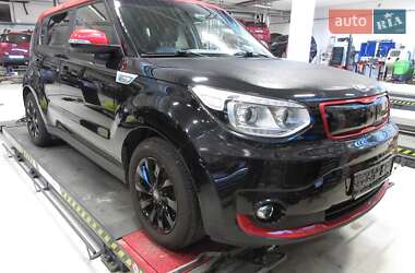 Позашляховик / Кросовер Kia Soul 2015 в 