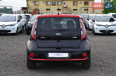 Позашляховик / Кросовер Kia Soul 2015 в 