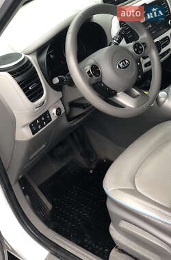 Внедорожник / Кроссовер Kia Soul 2016 в 