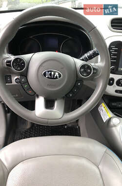 Внедорожник / Кроссовер Kia Soul 2016 в 