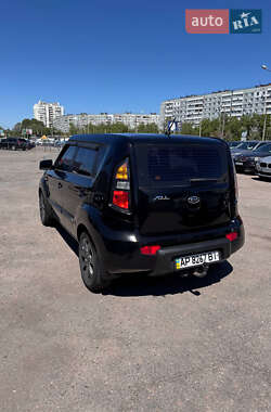 Позашляховик / Кросовер Kia Soul 2011 в 