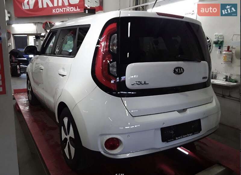 Позашляховик / Кросовер Kia Soul 2017 в 