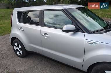 Внедорожник / Кроссовер Kia Soul 2016 в 
