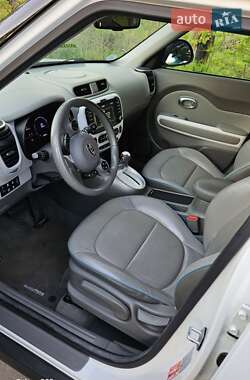 Внедорожник / Кроссовер Kia Soul 2015 в 