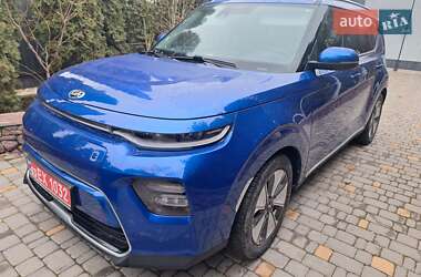 Позашляховик / Кросовер Kia Soul 2021 в 