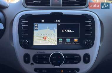Внедорожник / Кроссовер Kia Soul 2015 в 