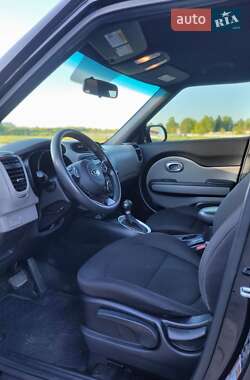 Внедорожник / Кроссовер Kia Soul 2017 в 