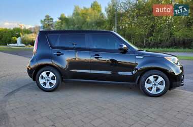 Внедорожник / Кроссовер Kia Soul 2017 в 