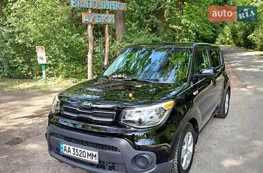 Внедорожник / Кроссовер Kia Soul 2017 в Киеве
