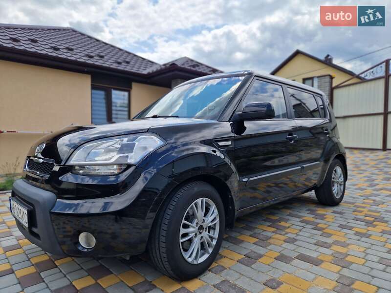 Позашляховик / Кросовер Kia Soul 2010 в Вінниці
