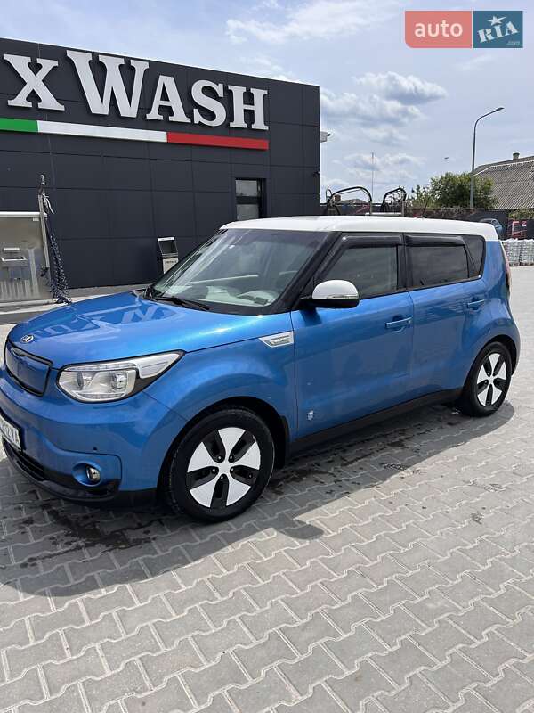 Внедорожник / Кроссовер Kia Soul 2015 в 