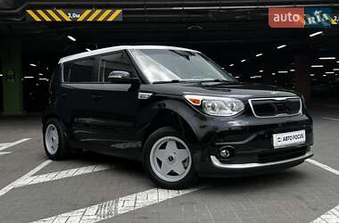 Внедорожник / Кроссовер Kia Soul 2016 в Киеве