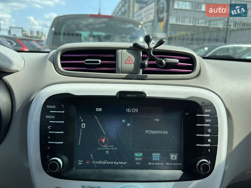 Внедорожник / Кроссовер Kia Soul 2016 в Киеве