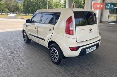 Внедорожник / Кроссовер Kia Soul 2012 в 