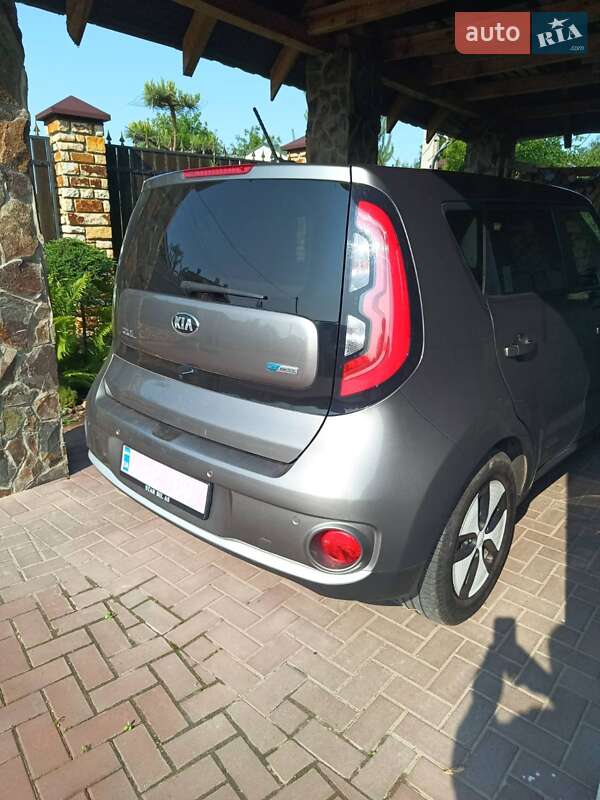 Позашляховик / Кросовер Kia Soul 2017 в Луцьку