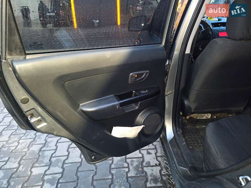 Позашляховик / Кросовер Kia Soul 2011 в Кам'янському